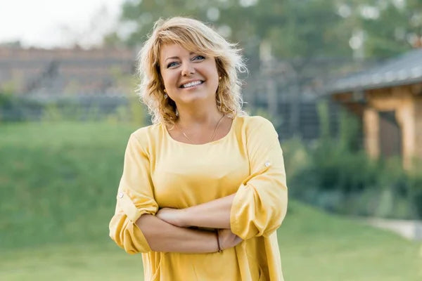 <em><strong>MARTHA L.</strong></em>